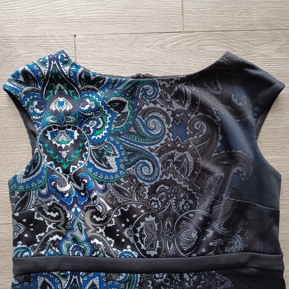 Chico's Sheath Dress Size 6 Blue Fade to Black Paisley - Picture 2 of 11